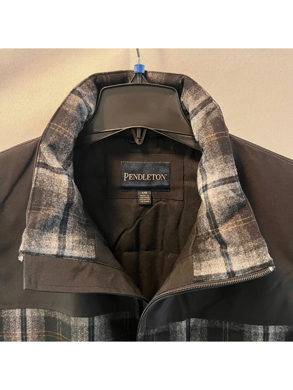 Pendleton Men's Large Plaid Fleece Vest with Zipper